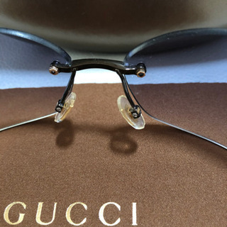 GUCCI サングラス インターロッキング ハートロゴ