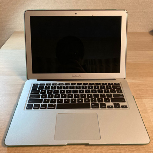 【美品】MacBook Air (RAM8GB／SSD256GB／Corei5)