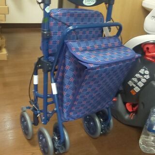 1000円 シルバーカー 歩行器 ブレーキ 椅子 付 折り畳み式