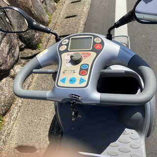 トヨタ　安心のブランド　セニアカー展示品　エブリデー　バッテリは新品に交換済み！