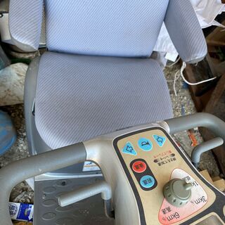 トヨタ　安心のブランド　セニアカー展示品　エブリデー　バッテリは新品に交換済み！