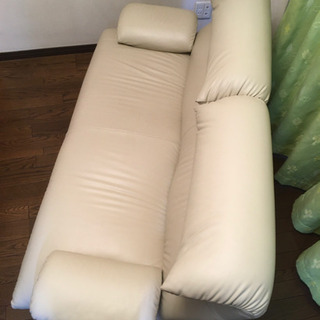 【本革】２〜3人掛けソファ　☆美品☆