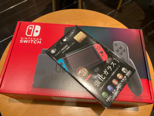 新品Switch 本体　ガラスカバーセット！