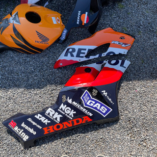 CBR1000RR用？ レプソルカラー フルカウル