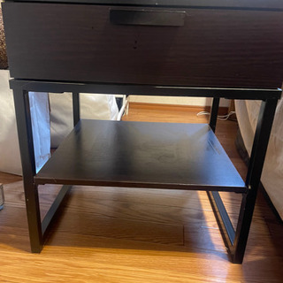 交渉決定　IKEA ベットサイド　テーブル