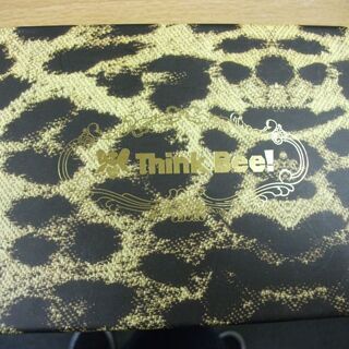 Think Bee! シンクビー！定期入れ