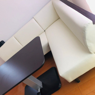 ダイニングテーブル　セットで4万円