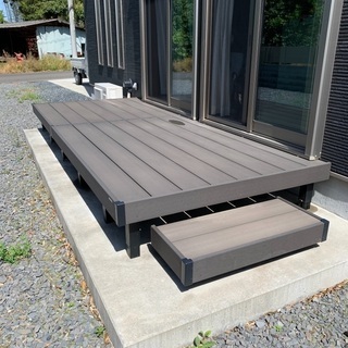 ウッドデッキ　屋外　