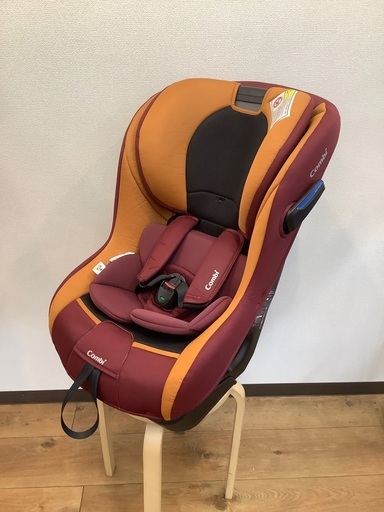 combi (コンビ)のチャイルドシート　マルッゴットのご紹介です。