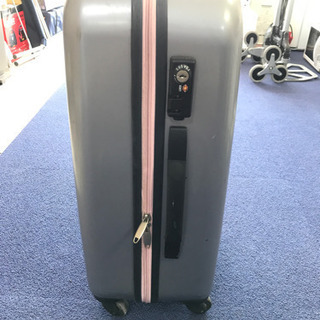 スーツケース‼️鍵無しなので激安にしました✨