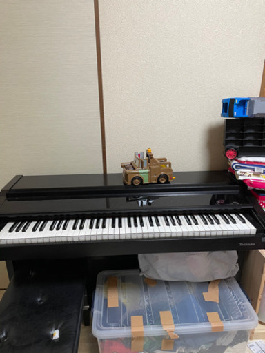 電子ピアノ