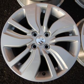 美品♪　スイフト純正　１６インチ　スイフトはもちろん軽自動車にも！