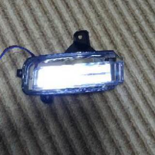 その他 新品、未使用。Revier/REIZ nv350 e26後期 純正ミラー 