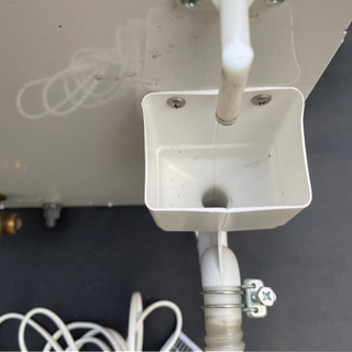 18年製　TOTO　小型電気温水器　RESK12A1 欠品あり　TOTO電気温水器