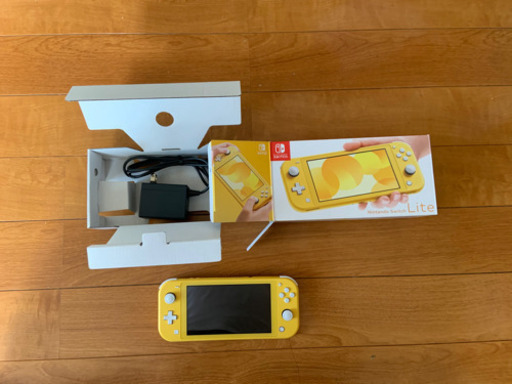 ニンテンドースイッチライト　中古品