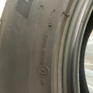 Mercedes G350D 純正265/60/18タイヤ　4本セット