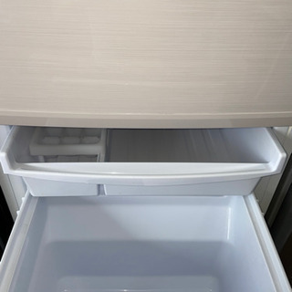 送料・設置込み　SHARP 137L 2015年.