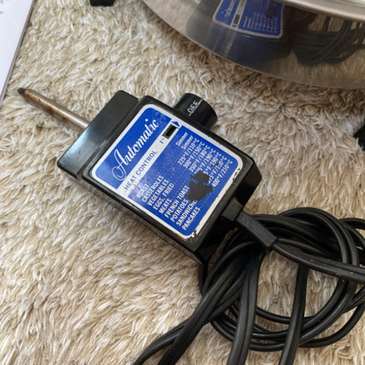 ロイヤルクィーン　電気鍋 ロイヤルクイーン 電気フライパン(中古・カーボン入り)の通販 by