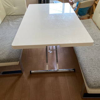 【ネット決済】高さ調節可能ダイニングテーブル　ソファセット