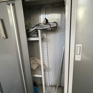 イナバ物置　幅110cm、高さ160cm 奥行40cm