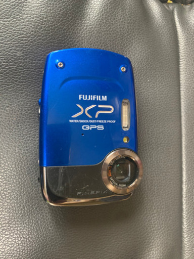 FUJIFILM デジタルカメラ XP