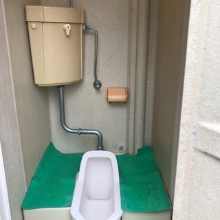 【洗浄済み】⑤仮設トイレ（水洗式）、軽いので楽に搬入出来ます。