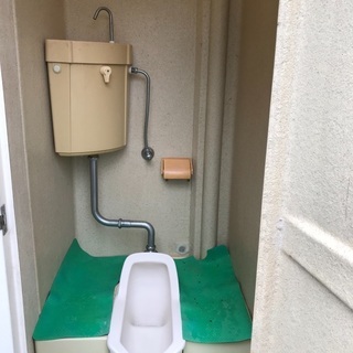 【洗浄済み】⑤仮設トイレ（水洗式）、軽いので楽に搬入出来ます。