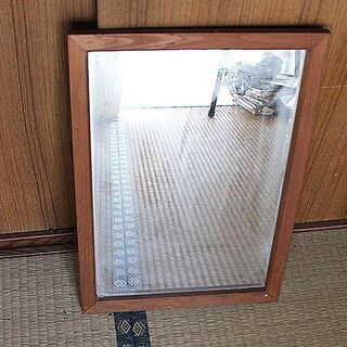 木枠の鏡　昭和の鏡