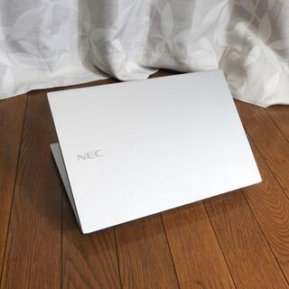 【割引あり】持ち運びやすい！フリーランス、個人事業主、ビジネスマンへのPC/起動早い/フリーズしない/ 割引あり】持ち運びやすい！フリーランス、個人事業主、ビジネスマンへ