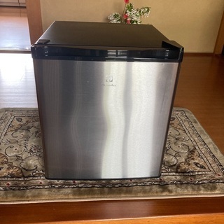 【ネット決済】小型冷蔵庫　エレクトロラックス　45L