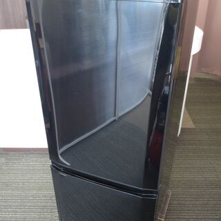 ■三菱　2ドア冷蔵庫　146Ｌ　ブラック　MR-P15Y-B　A