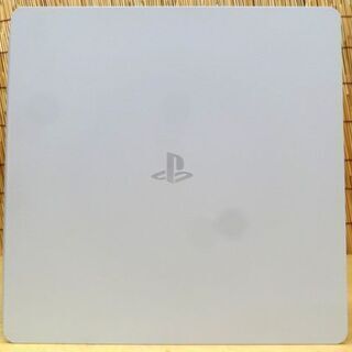 プレイステーション4 CUH-2200A グレイシャーホワイト ソフト4本