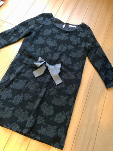 Index ジーナシス 黒のワンピースと変形ニットのまとめ売り 猫太郎 武蔵大和の服 ファッションの中古 古着あげます 譲ります ジモティーで不用品の処分