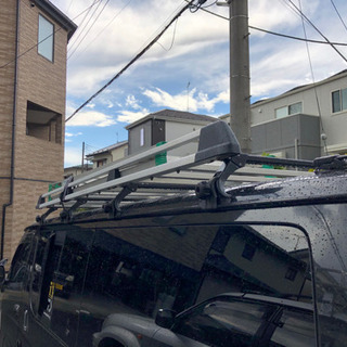 ハイエース　キャリア