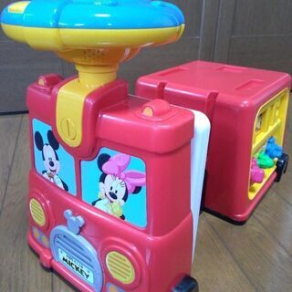 ディズニー　ミッキー　ベビー乗用玩具　消防車