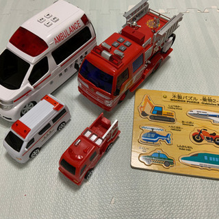 消防車とパトカー　乗り物パズル