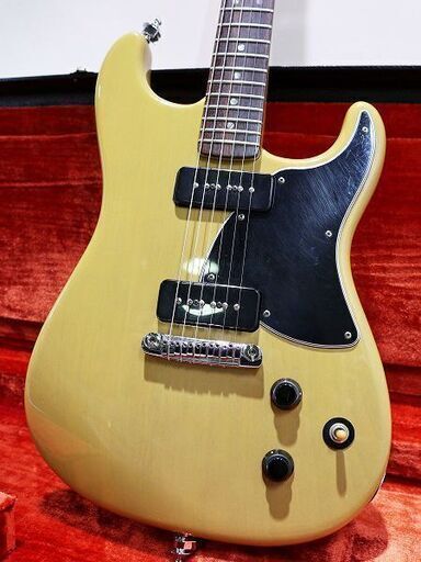 【苫小牧バナナ】希少☆良品 Fender USA STRATOSONIC ストラトソニック P-90搭載 フェンダーUSA ギター 純正ハードケース付き♪