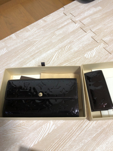 ルイヴィトンヴェルニ長財布とキーケース