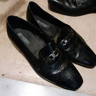 ブランド革靴25.5センチ　黒