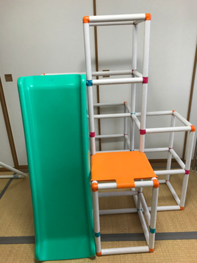 室内用ジャングルジム　白いわんぱくジム