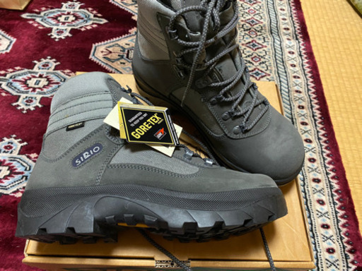 アウトドアシューズ　SIRIO PF 422-GTX.  26.5cm