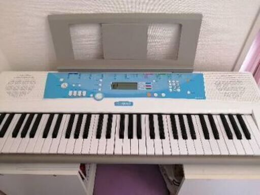 電子ピアノ