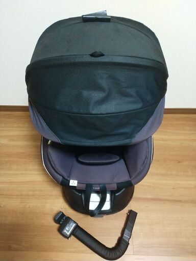 再値下げ！ コンビ チャイルドシート ネルームNC-520 非喫煙、カバー