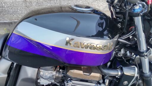 Kawasaki ZRX1200R 逆輸入車（マレーシア仕様）フルパワーモデル！！　 車検残有 (R3年12月)、ETC付、ほぼ純正仕様で機外とも良好です ！ Kawasaki ZRX1200R 逆輸入車（マレーシア仕様）フルパワーモデル