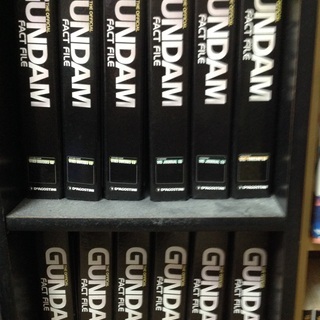 ガンダムファン必見。ファクトファイルなどガンダム関連資料集多数。引き取り限定　他に出品の5商品とセット ガンダムファン必見。ファクトファイルなどガンダム関連資料集多数