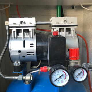 【相談中】超静音オイルレスコンプレッサー 100V ＋おまけ付き！スプレーガン2丁＋接続ホース！※塗装、エアロ塗装、車整備に！