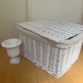 蓋つき白いカゴとサラグレースアンティーク鉢 りんご 学芸大学のその他の中古あげます 譲ります ジモティーで不用品の処分 蓋つき白いカゴとサラグレースアンティーク鉢 りんご 学芸大学のその他の中古あげます 譲ります ジモティーで不用品の処分