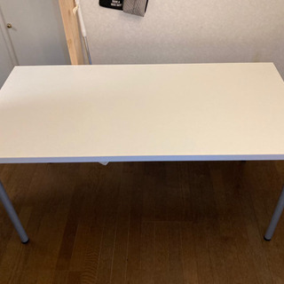 【ネット決済】IKEA テーブル　！