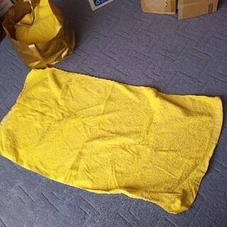 黄色バスタオル4枚＆切ったバスタオル