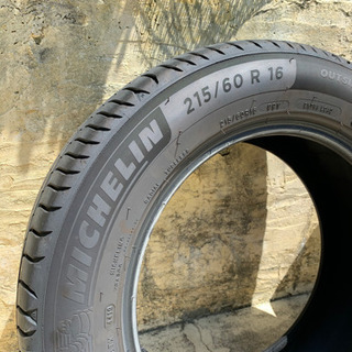 値下げしました[走行距離1,000キロ程度残9部山以上] Michelin 215 60